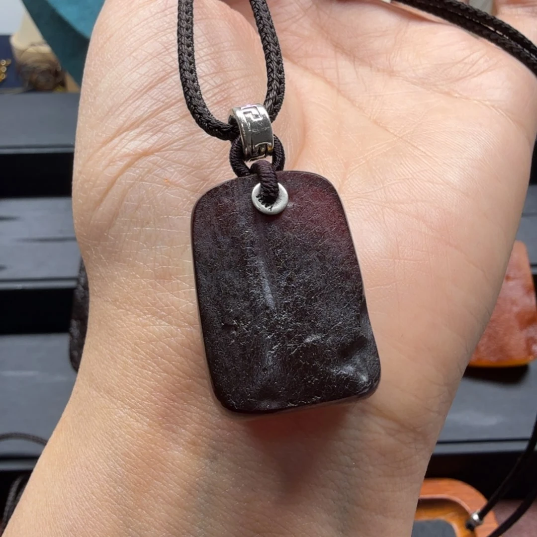 琥珀吊坠(赠链)未镶嵌