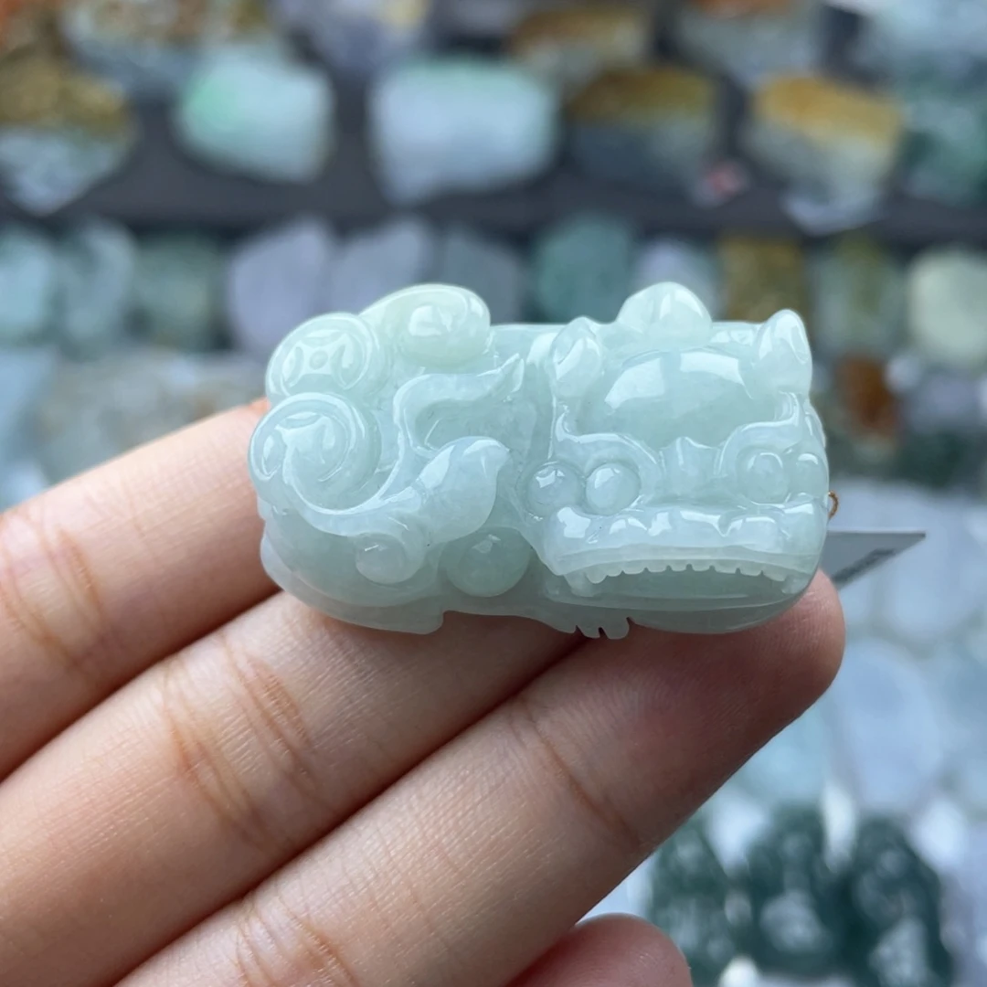 颈饰未镶嵌翡翠貔貅