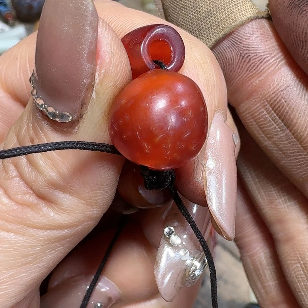 玛瑙/玉髓耳钉未镶嵌