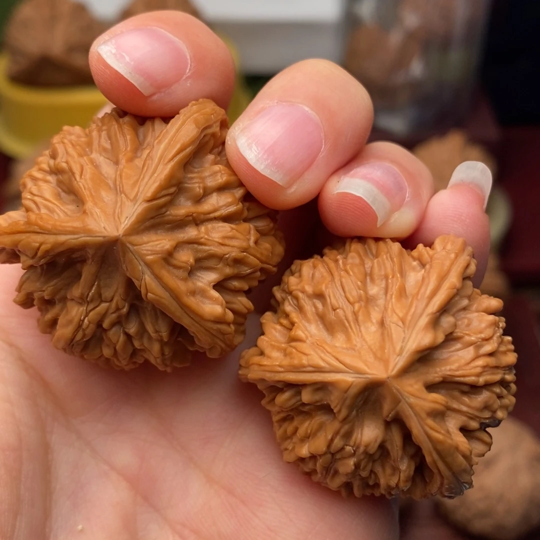 小***魔把件文玩核桃玉龙奔38……