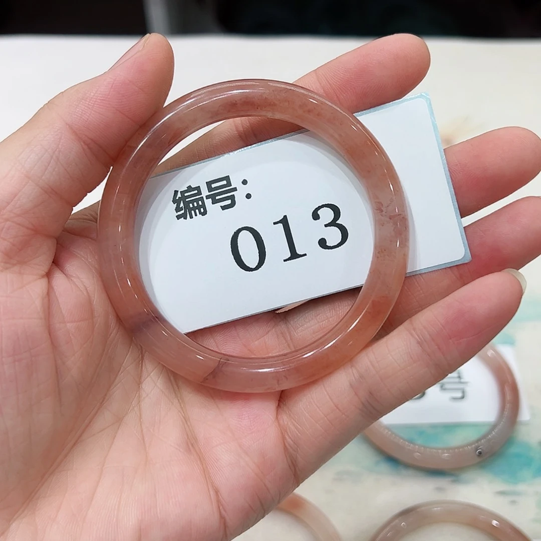 石英质玉手镯未镶嵌圈口58
