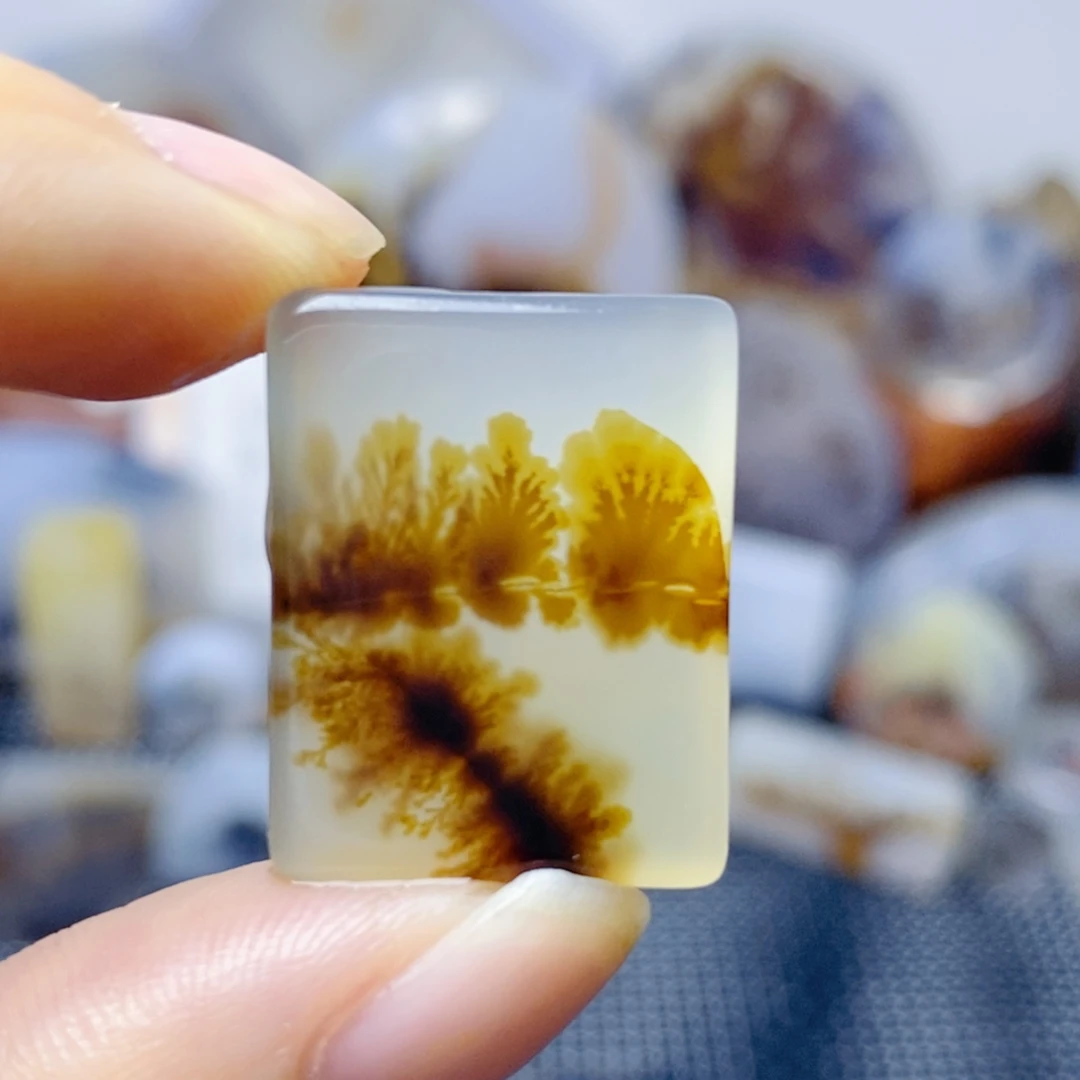 玛瑙/玉髓未镶嵌珠宝奇石