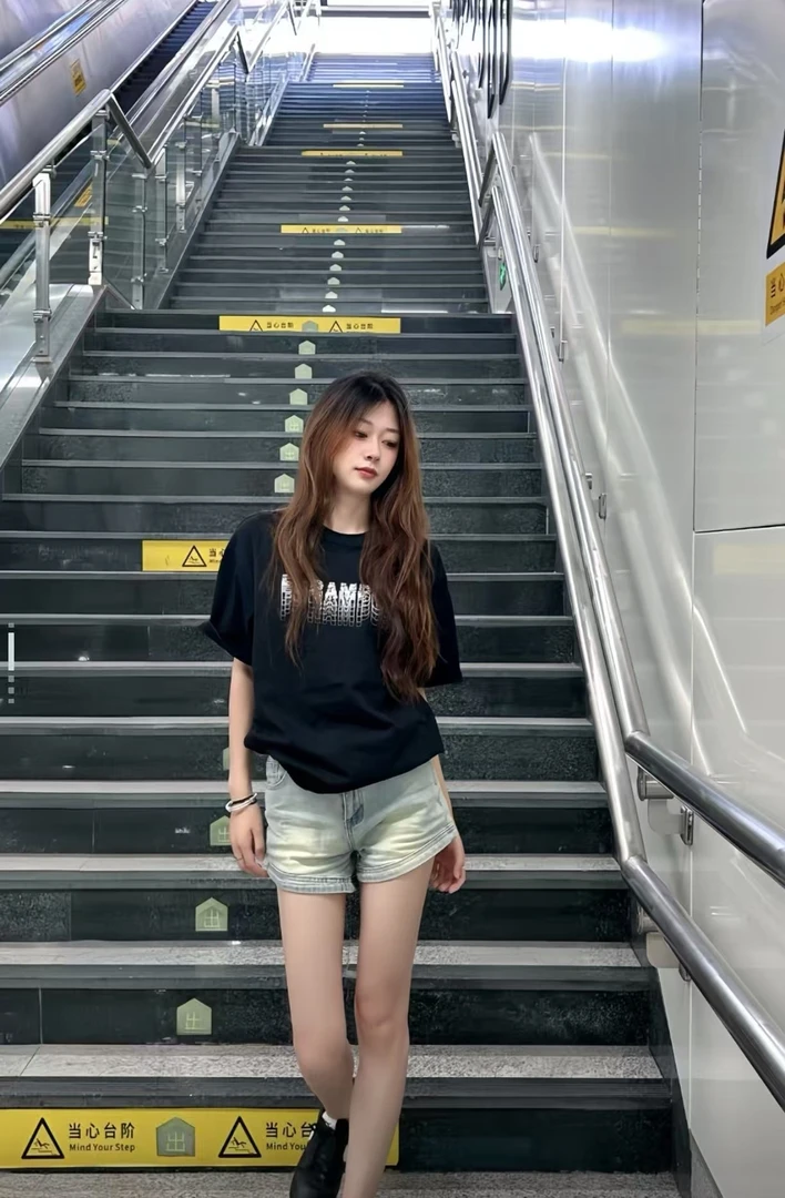 【GG爆X甄选】潮牌F家叠印烫钻短袖T恤 男女同款