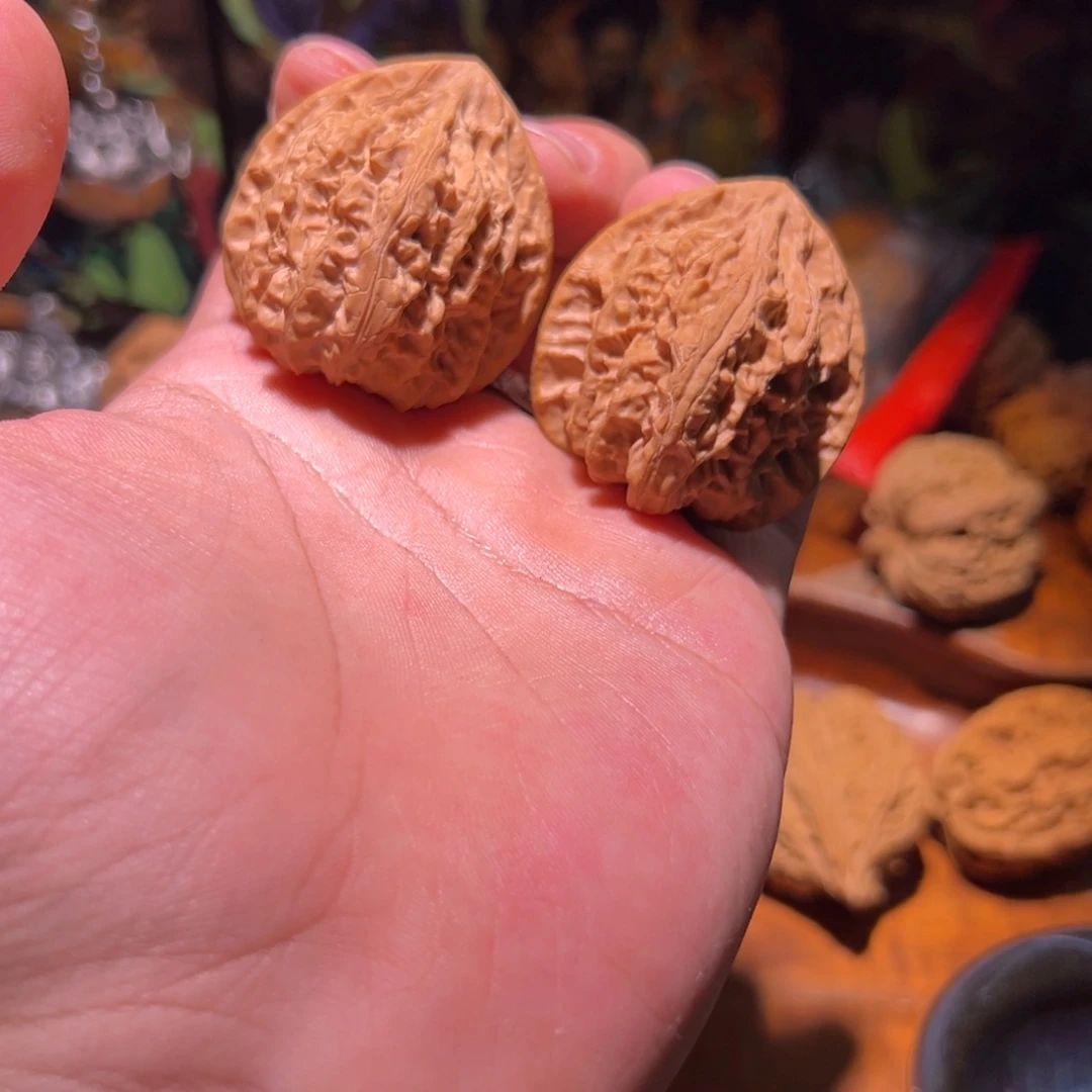 吊坠文玩核桃40精修火焰马蹄一对
