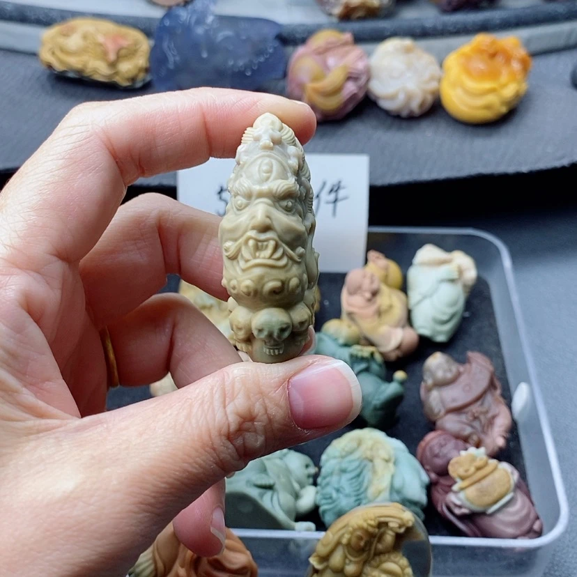 【闪购商品】定制石英质玉吊坠未镶嵌