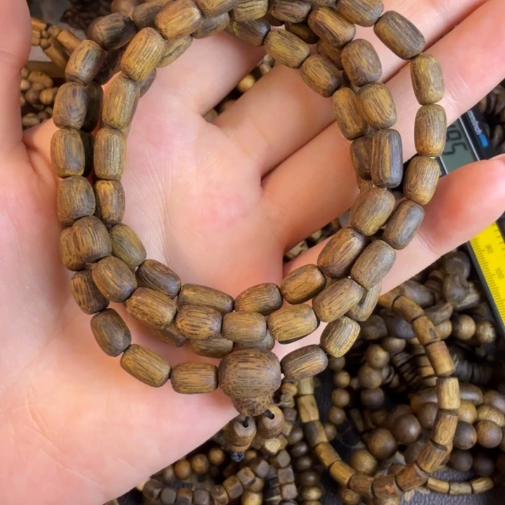 沉香沉香碎屑 莺歌绿奇楠枣珠老料多圈16克克