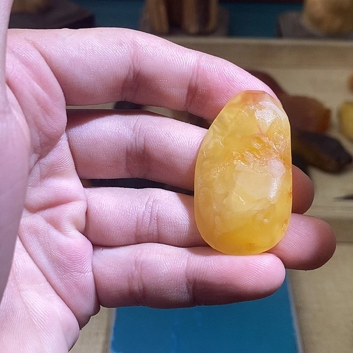 琥珀未镶嵌裸石蜜蜡
