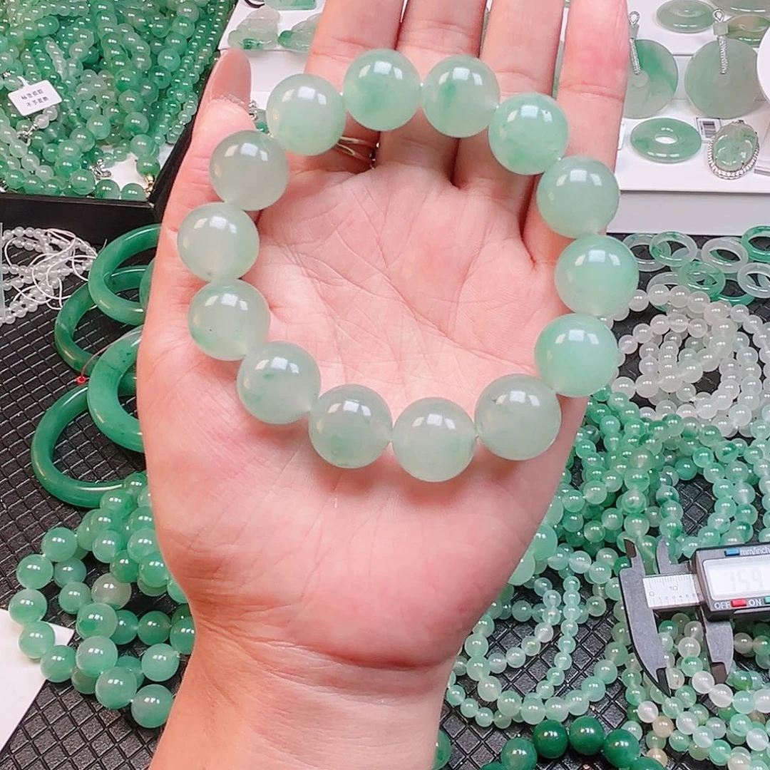未镶嵌手链石英质玉（非洲翠）