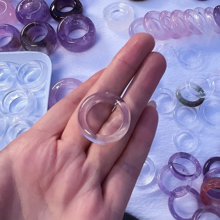 狗***蛋颈饰未镶嵌水晶水晶