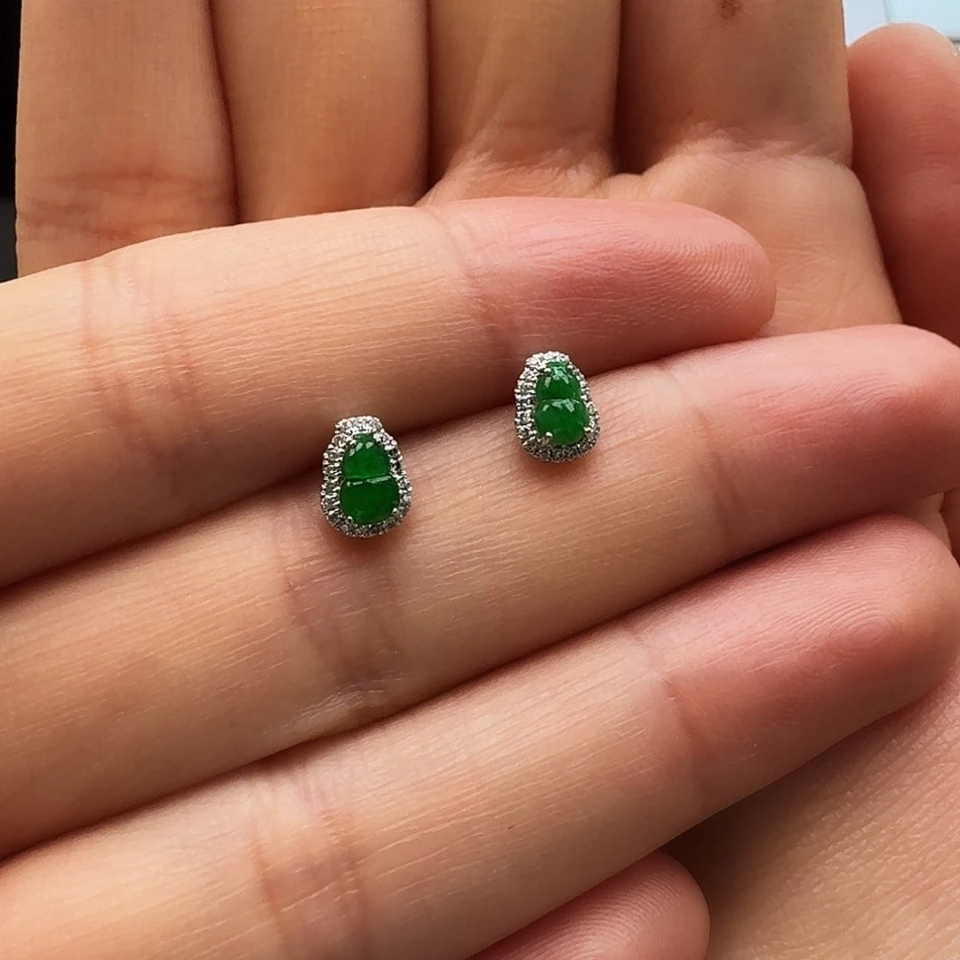 翡翠颈饰18K金镶嵌L****y葫芦