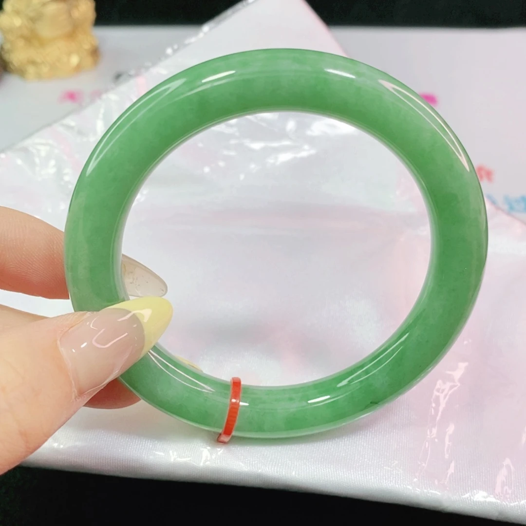 翡翠手镯未镶嵌55.3圆条