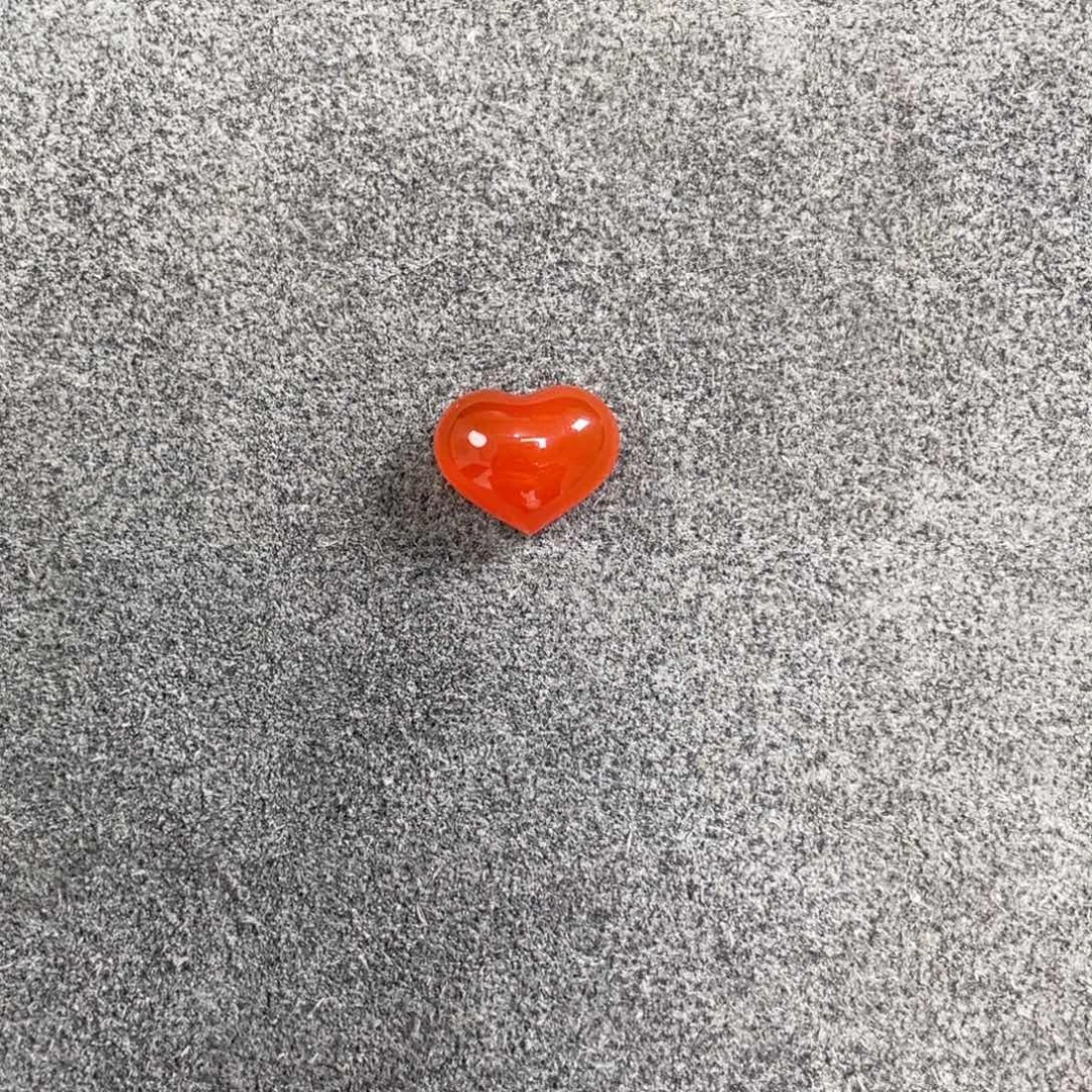 未镶嵌爱心戒面南红玛瑙