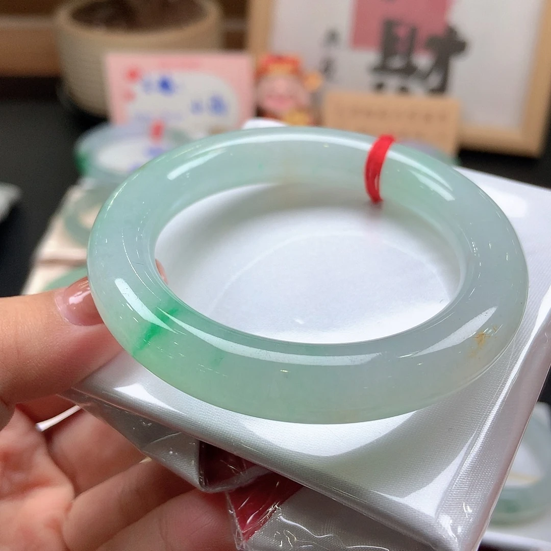 翡翠未镶嵌手镯69号