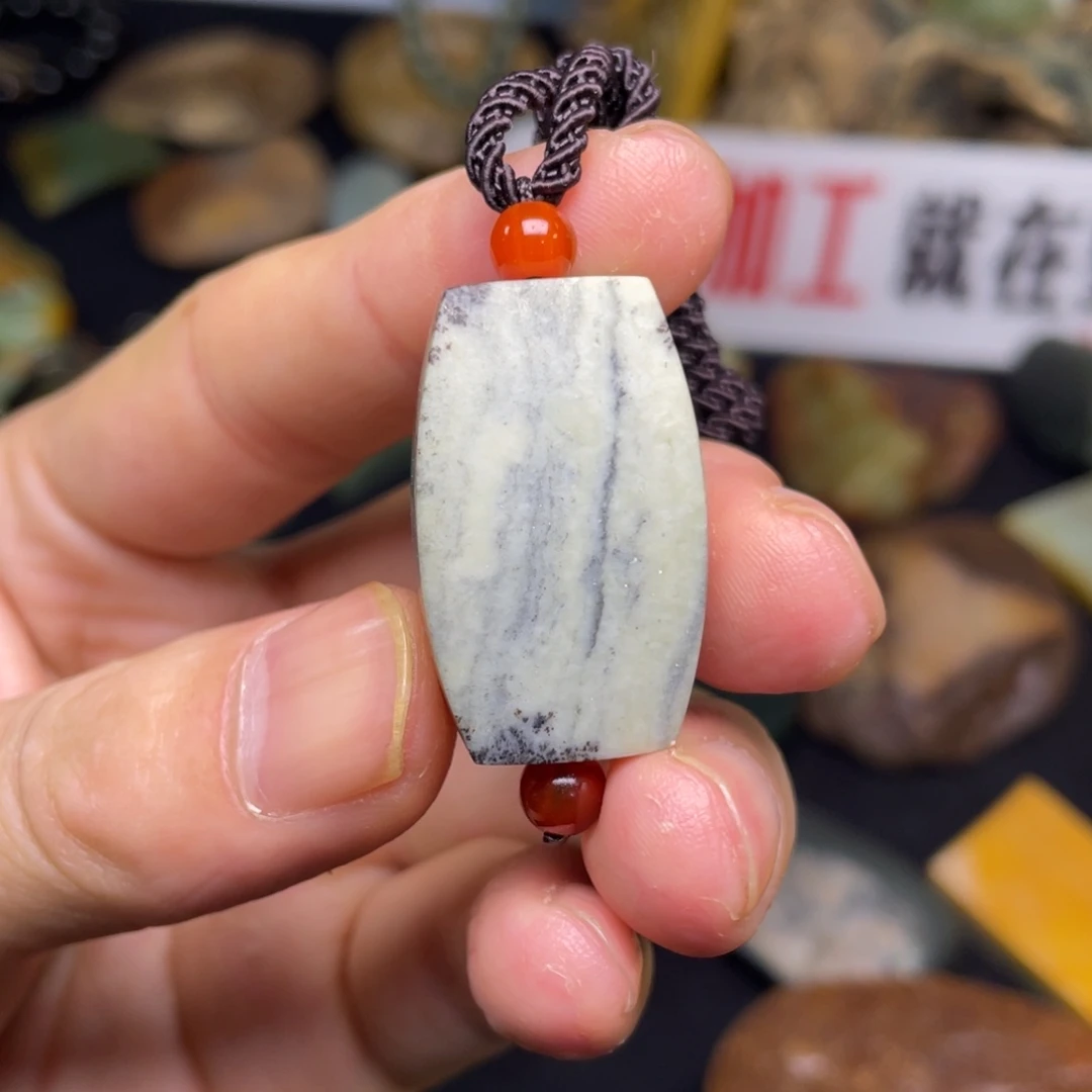 岫岩河磨玉（透闪石质玉）未镶嵌颈饰