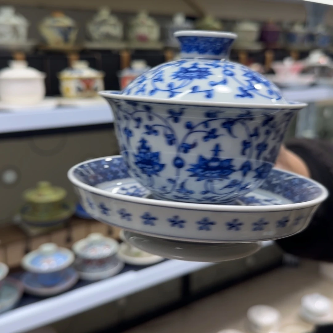 高温下的高温天气使其