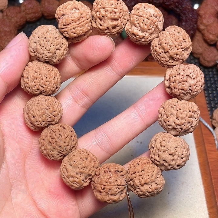 左***武吊坠金刚菩提金刚