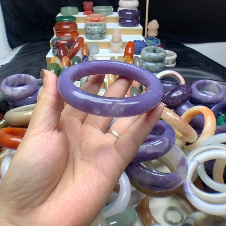 未镶嵌手镯石英质玉?****?