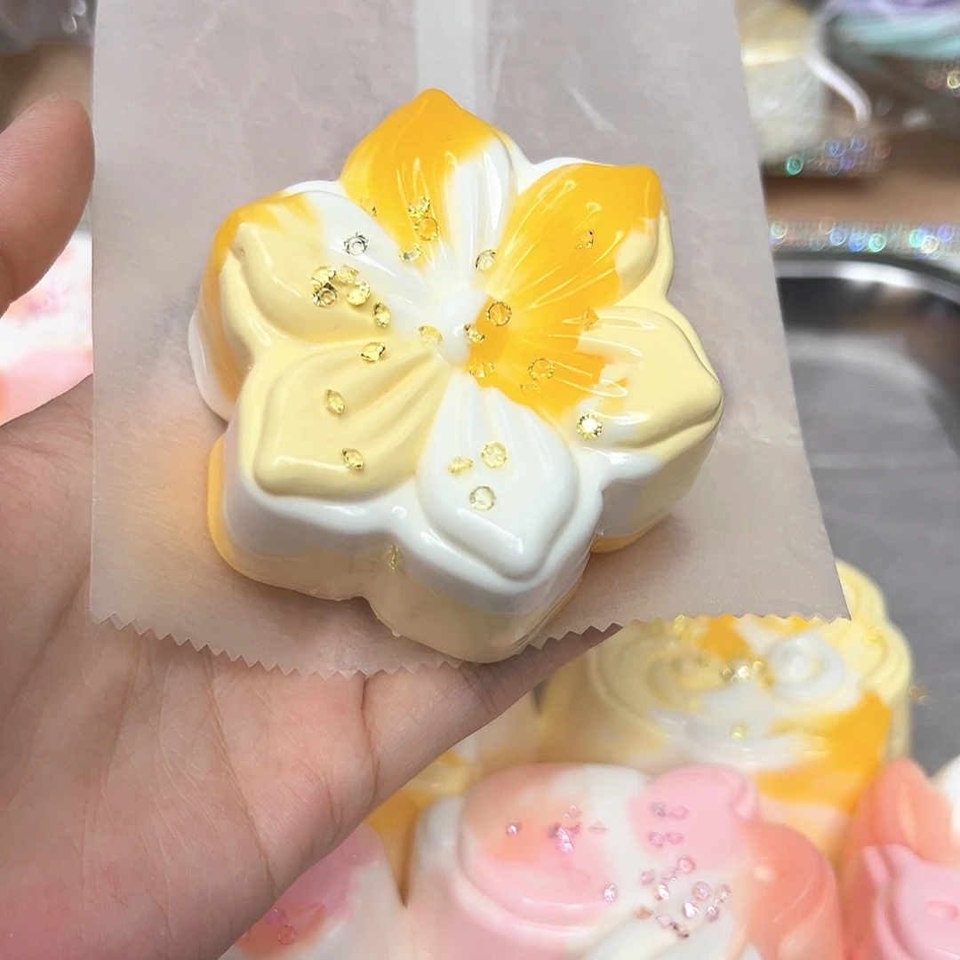 硅胶芒果慕斯花朵月饼160g