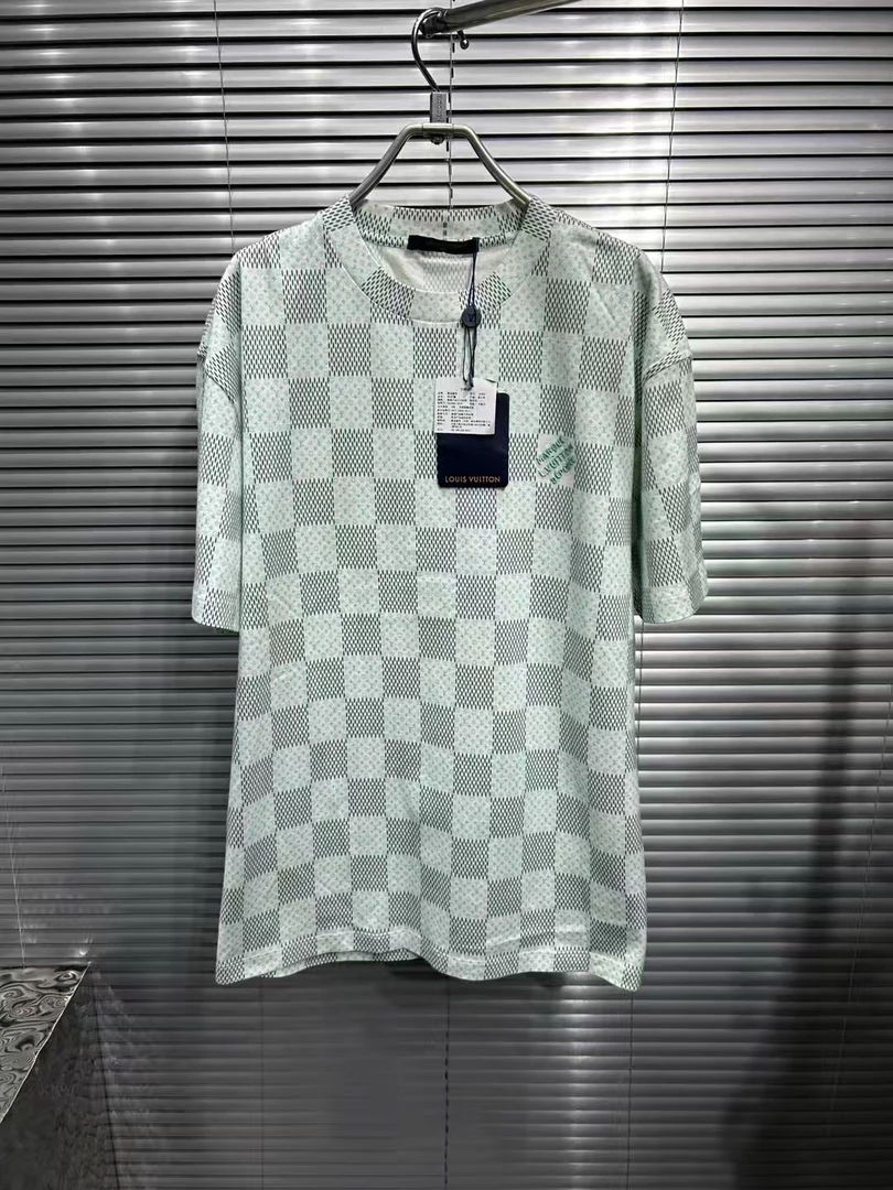 未使用 LouisVuitton/路易威登 24绿色棋盘胸前刺绣弹幕短袖/L码