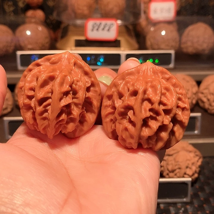 文玩核桃把件大龙