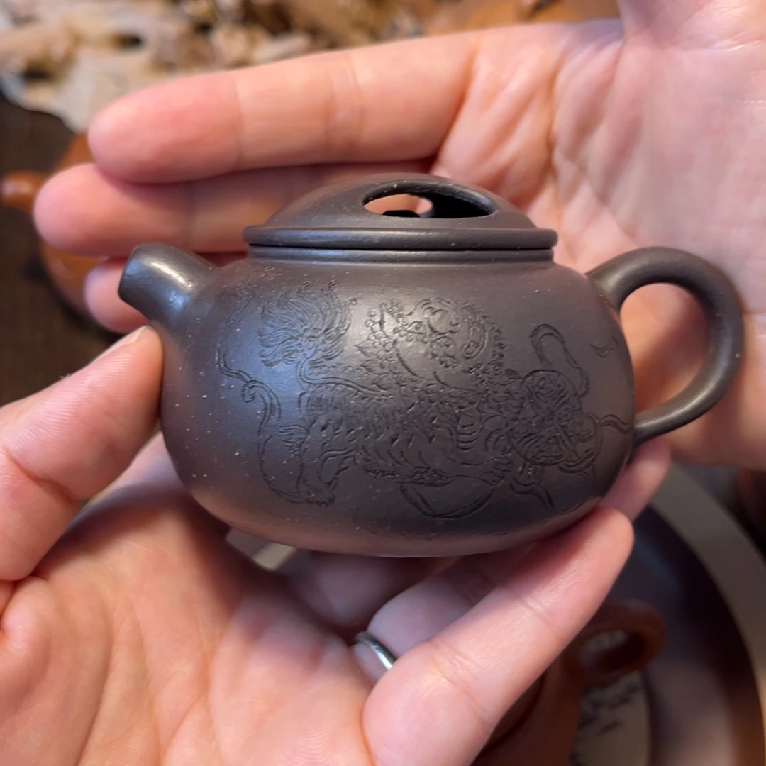 圣***士茶壶紫砂宜兴紫砂茶具半手工制作