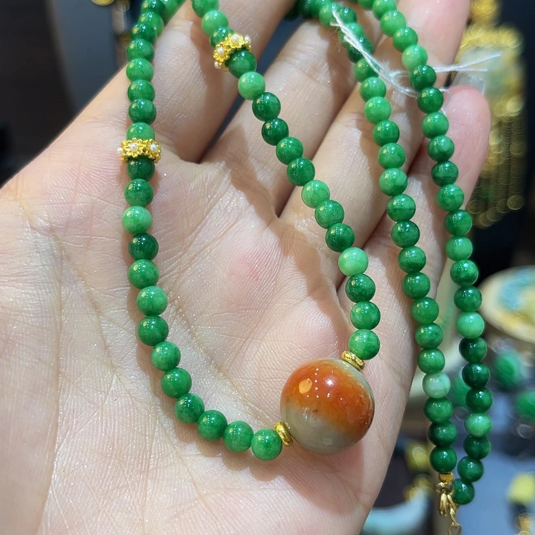 翡翠未镶嵌颈饰福利