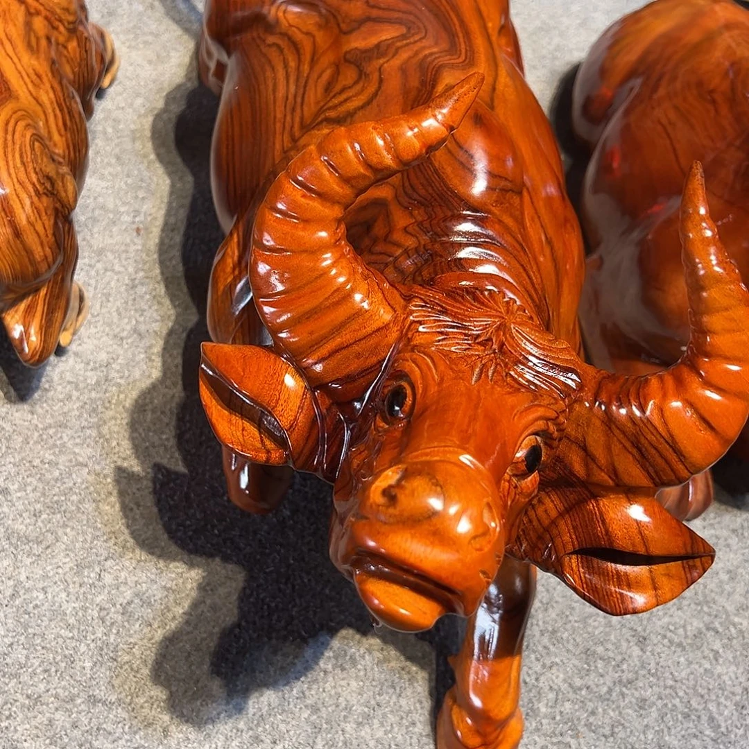 龙***下香樟木纯手工制作工艺品