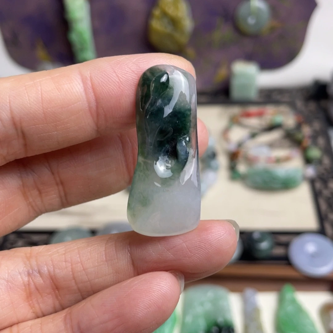 翡翠未镶嵌挂件特价挂件