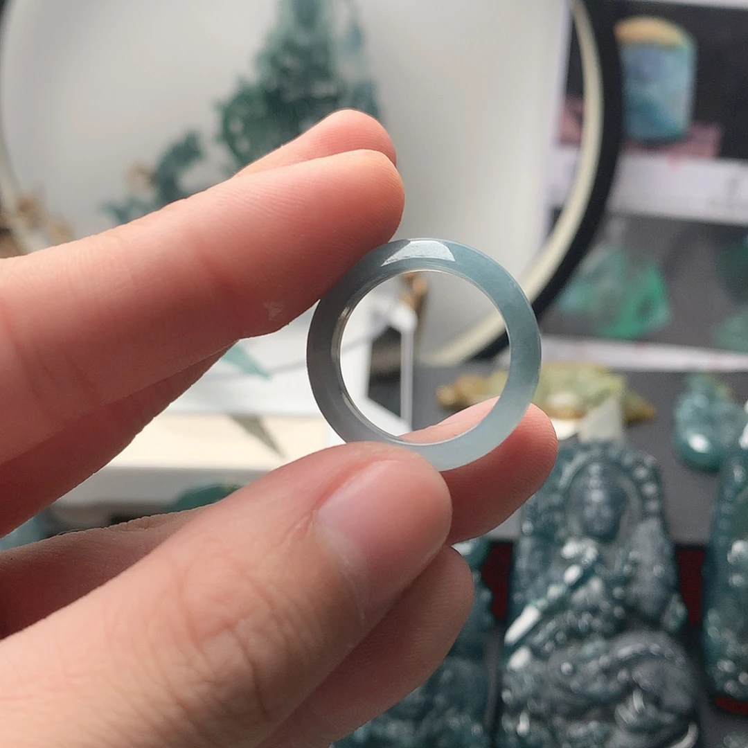 翡翠未镶嵌颈饰无