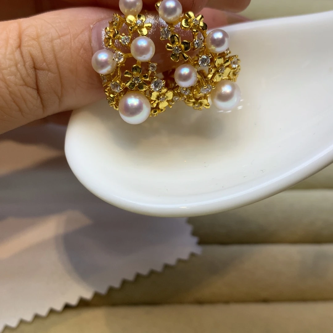 银S925镶嵌耳饰海水珍珠