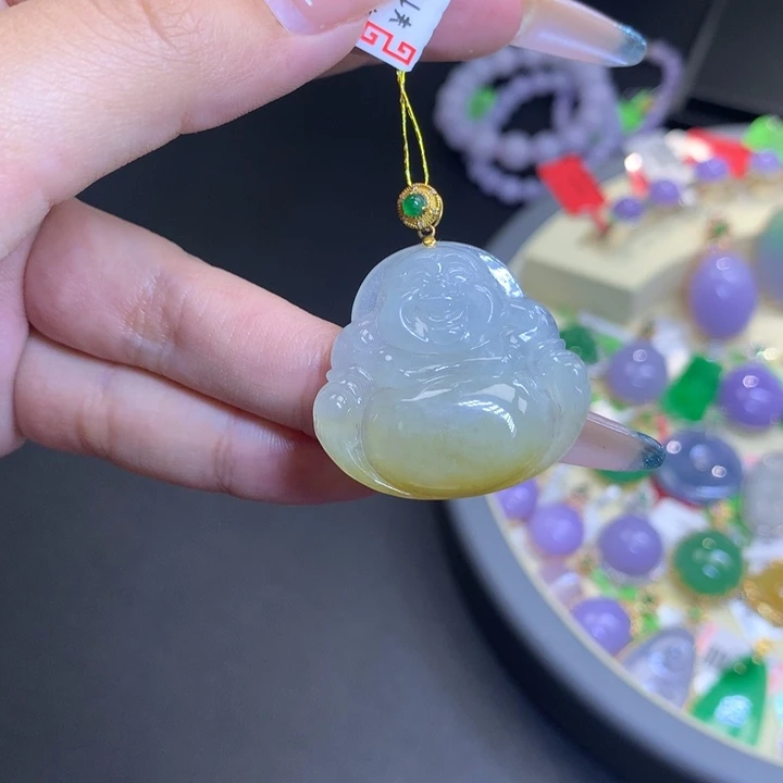 颈饰18K金镶嵌翡翠天然