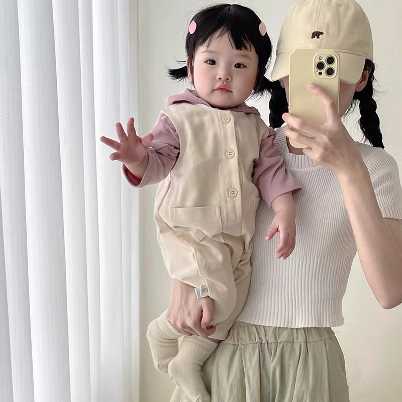 婴儿衣服春秋装女宝宝无袖连体衣连帽卫衣套装男童洋气背带裤爬服