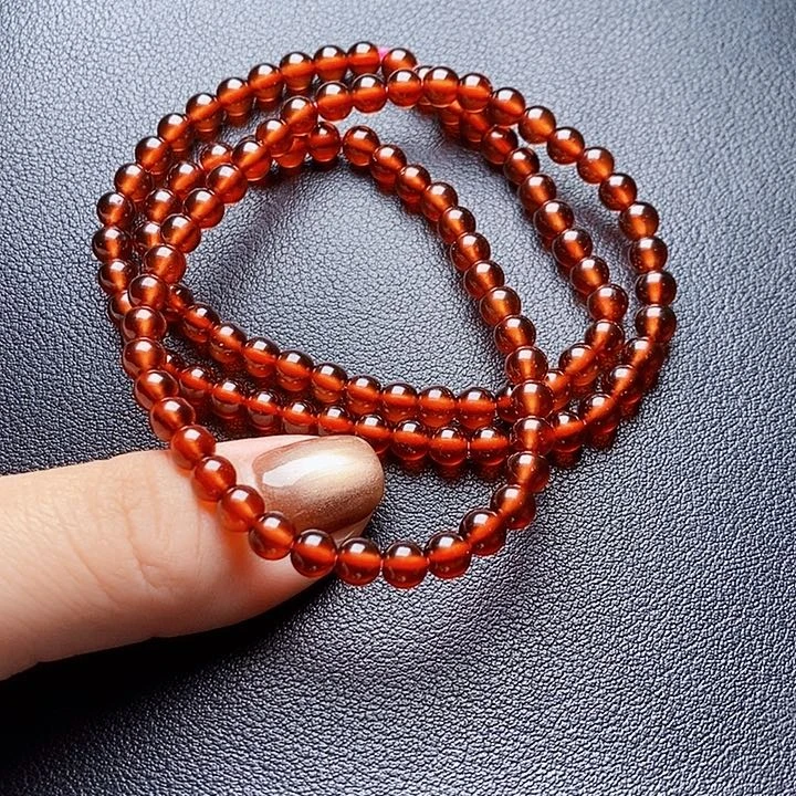 未镶嵌手链石榴石长****家4.6 橙红