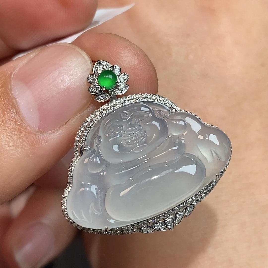 翡翠颈饰18K金镶嵌佛公