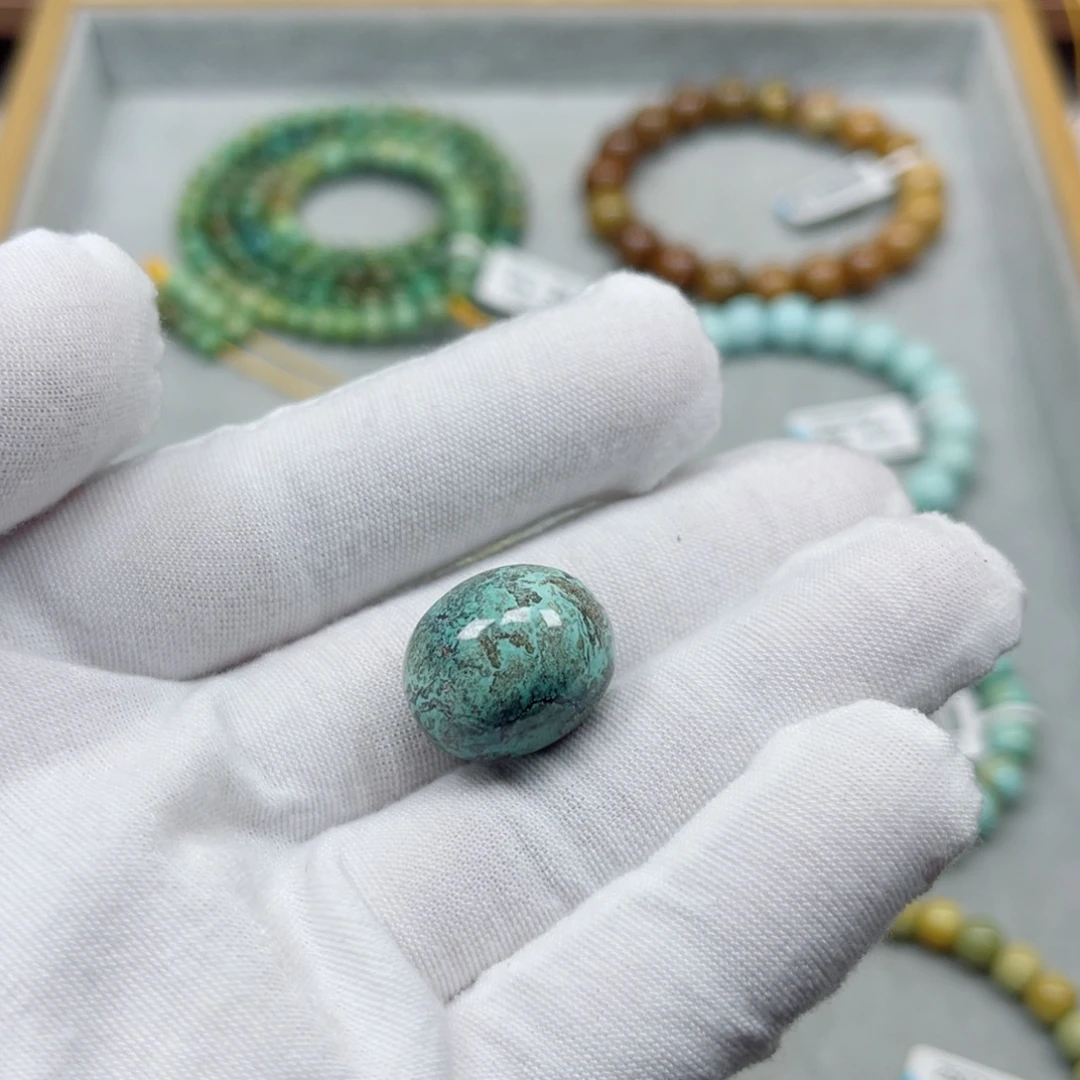 绿松石未镶嵌挂件