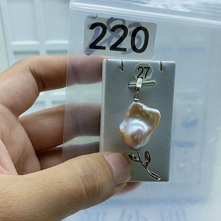 淡水珍珠合金颈饰