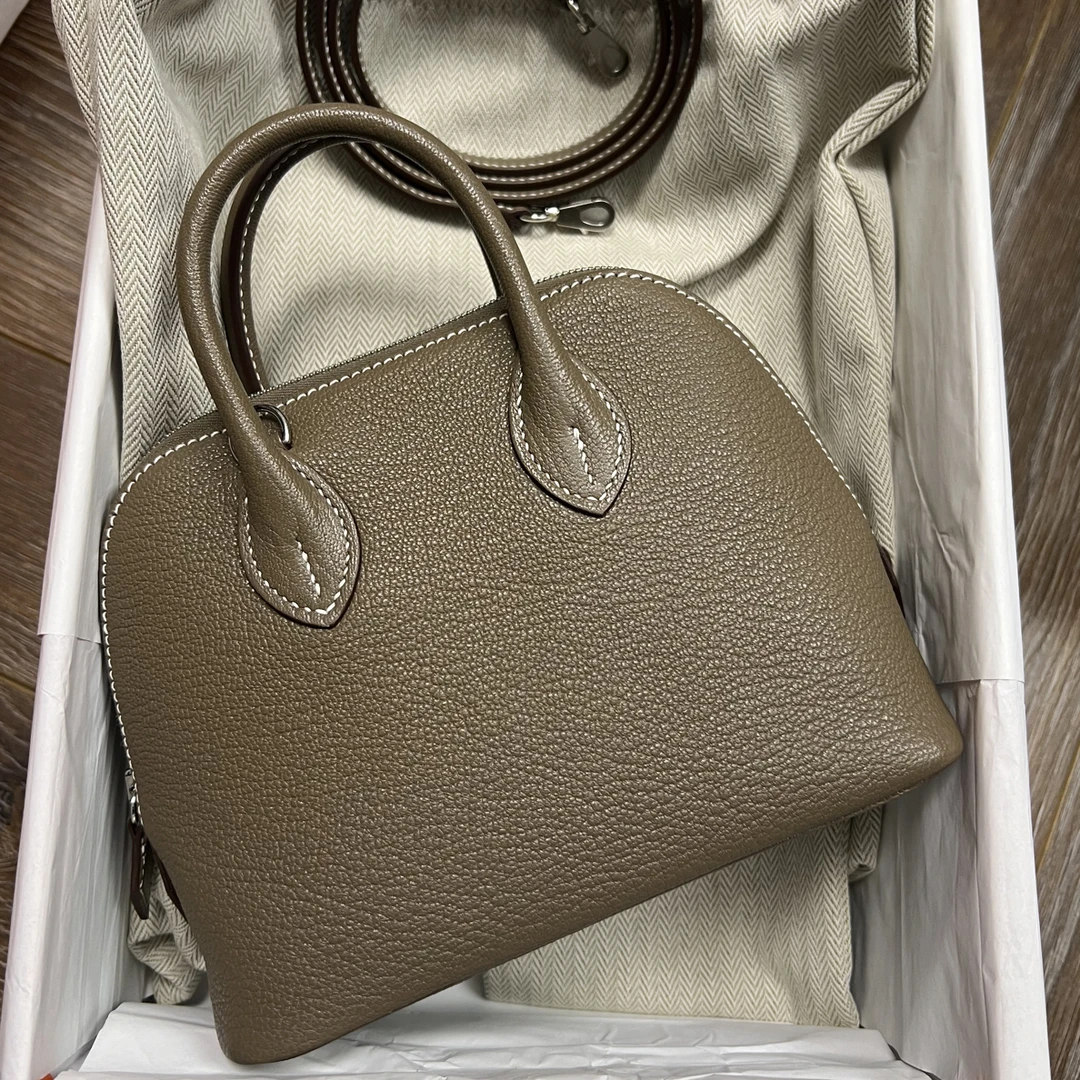 未使用 Hermes/爱马仕 保龄球大象灰银扣k包