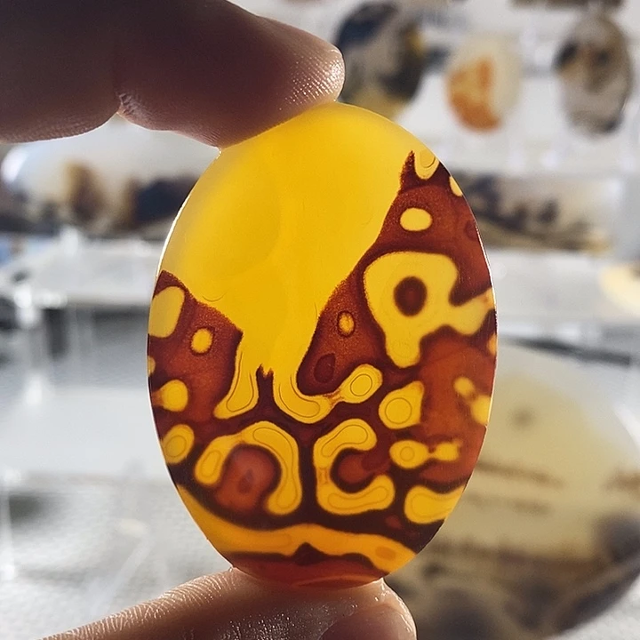 博***美玛瑙/玉髓未镶嵌颈饰