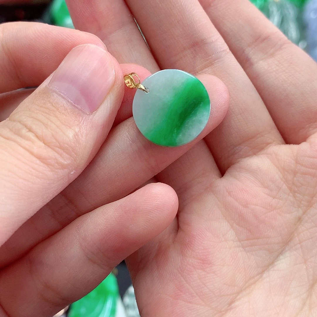 翡翠18K金镶嵌吊坠(不含链)