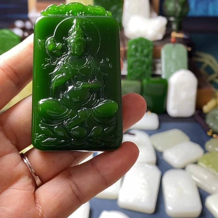 吊坠(赠链)未镶嵌和田玉