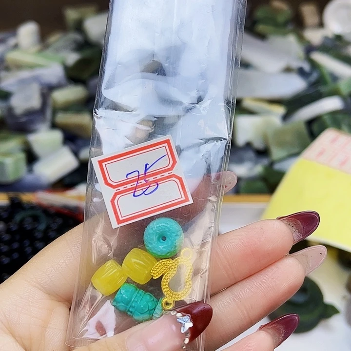 和田玉（糖玉）珠宝半成品未镶嵌Y****