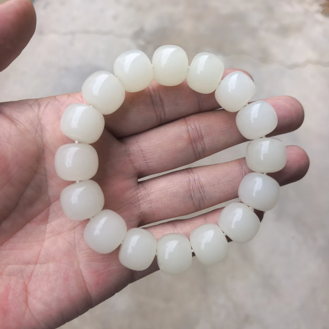 新款！精品时尚青白13/15老型珠手串！