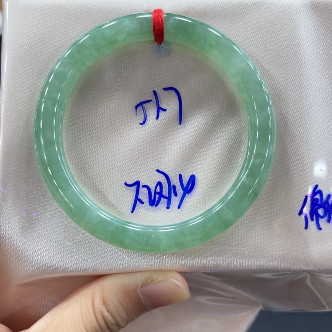 未镶嵌手镯翡翠翡翠