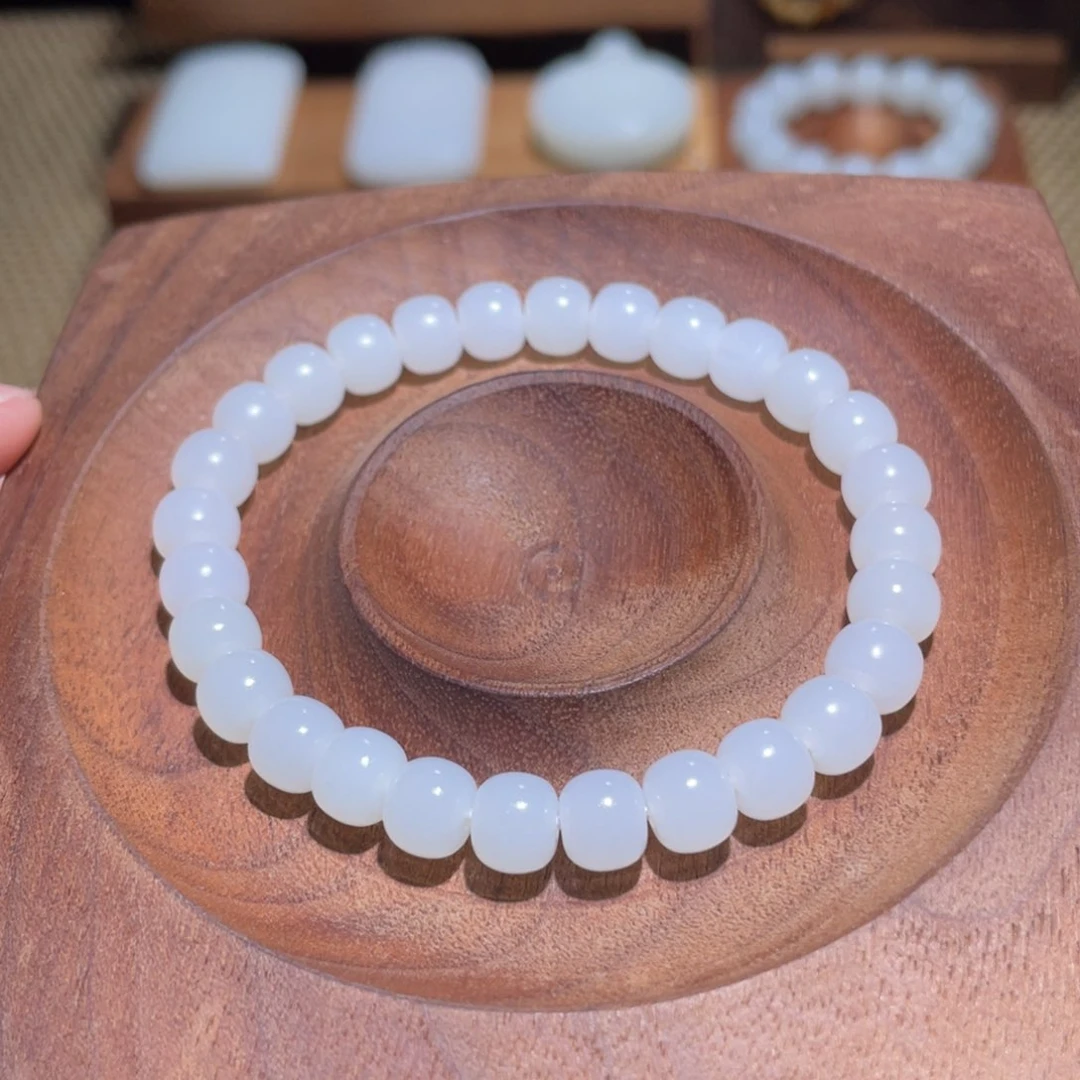 未镶嵌手链和田玉卡7