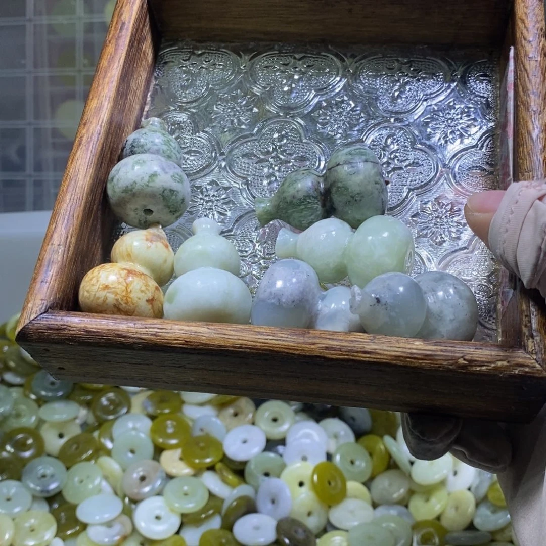 合金蛇纹石玉颈饰歆109