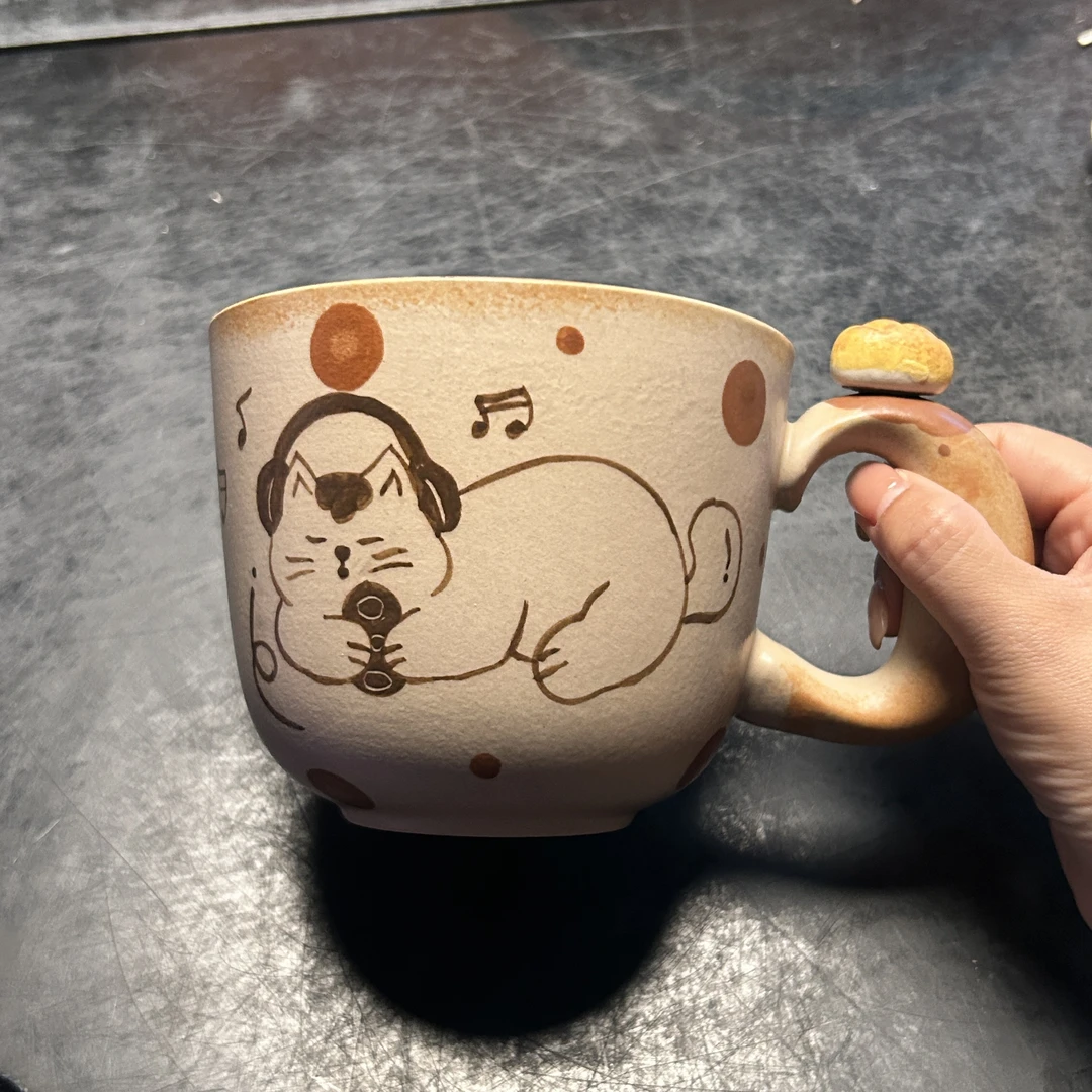 269听音乐小猫立体面包把手水杯