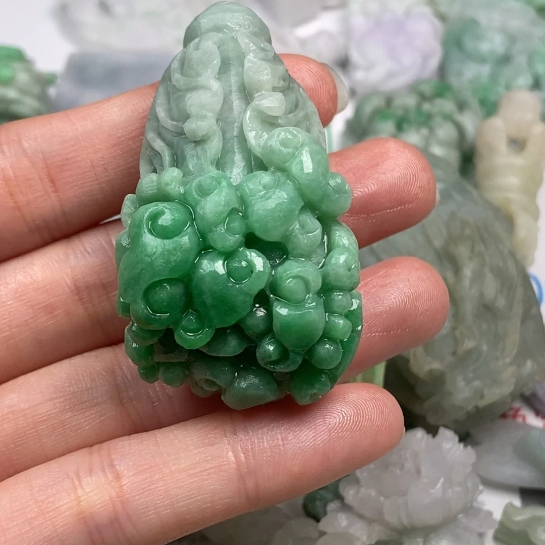 J***y定制翡翠未镶嵌翡翠