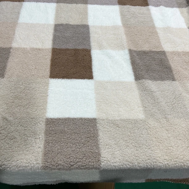 卡其格子暖色系大毛毯加厚柔软复合双层加厚保暖毛毯可铺盖铺沙发