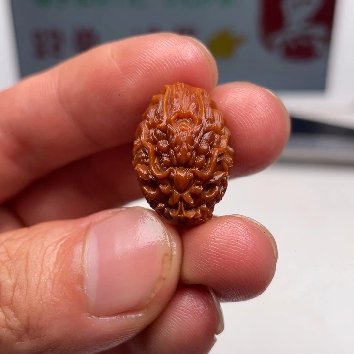吊坠橄榄核橄榄核雕刻单子。