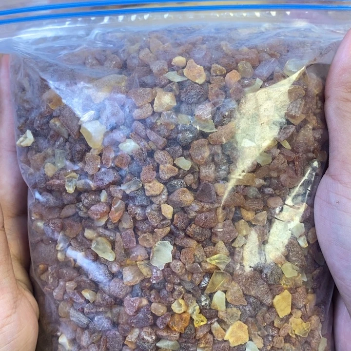 未镶嵌琥珀珠宝奇石